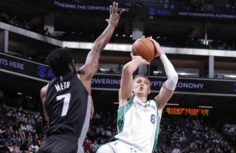  布伦森持续高光表现尼克斯爆冷击败卫冕冠军